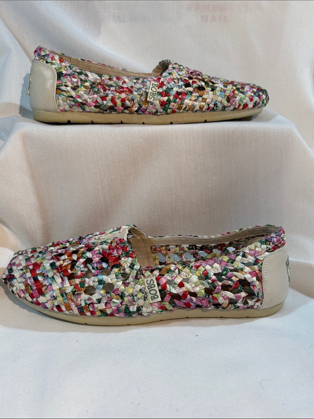 Skechers BOBS Multicolor Woven Slip-On Flats - size 6.5 Summer Knit - Picture 10 of 11